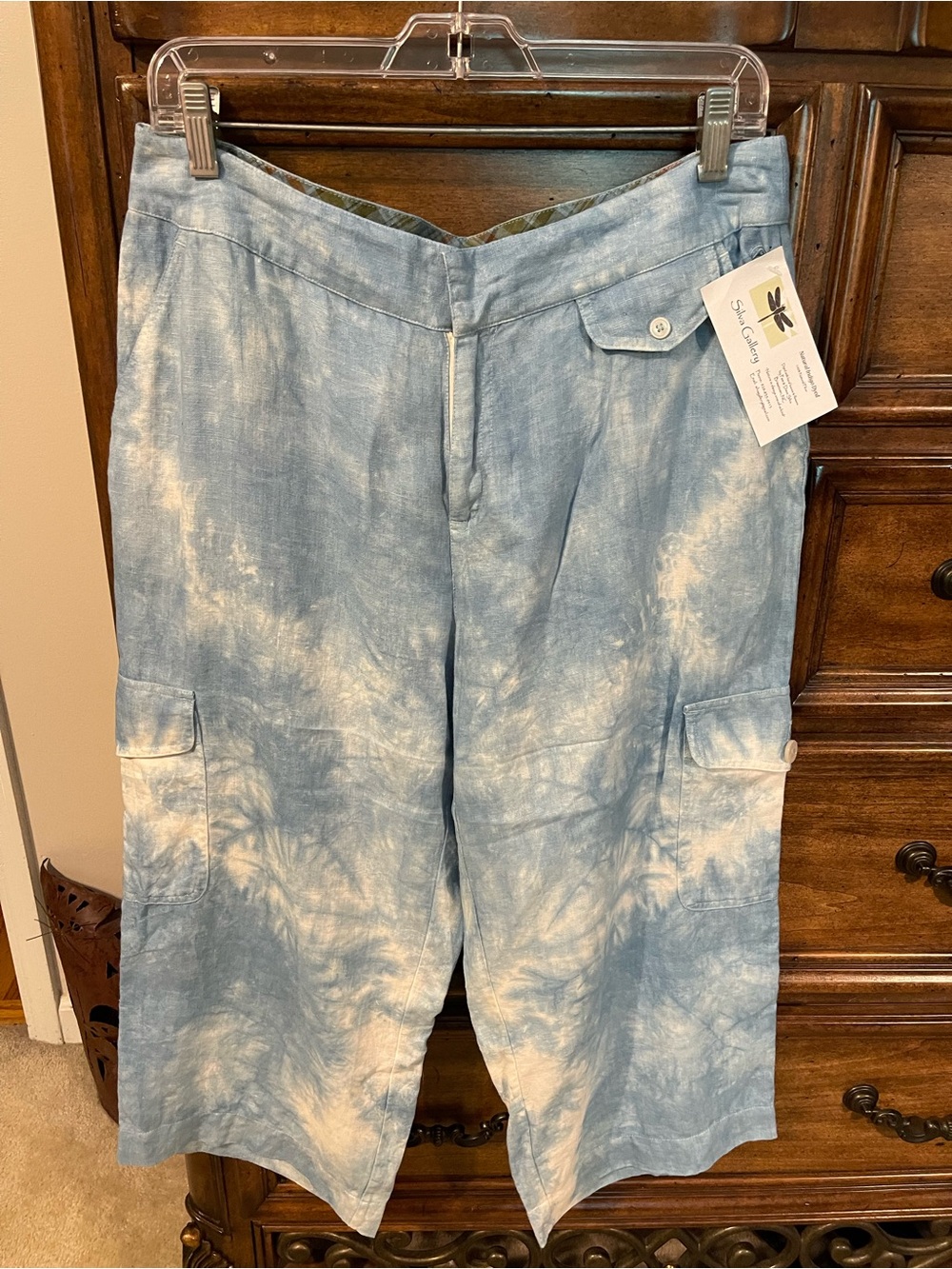 Light Blue Ice Dye Cargo Linen Capris in Indigo by SILVA GALLERY